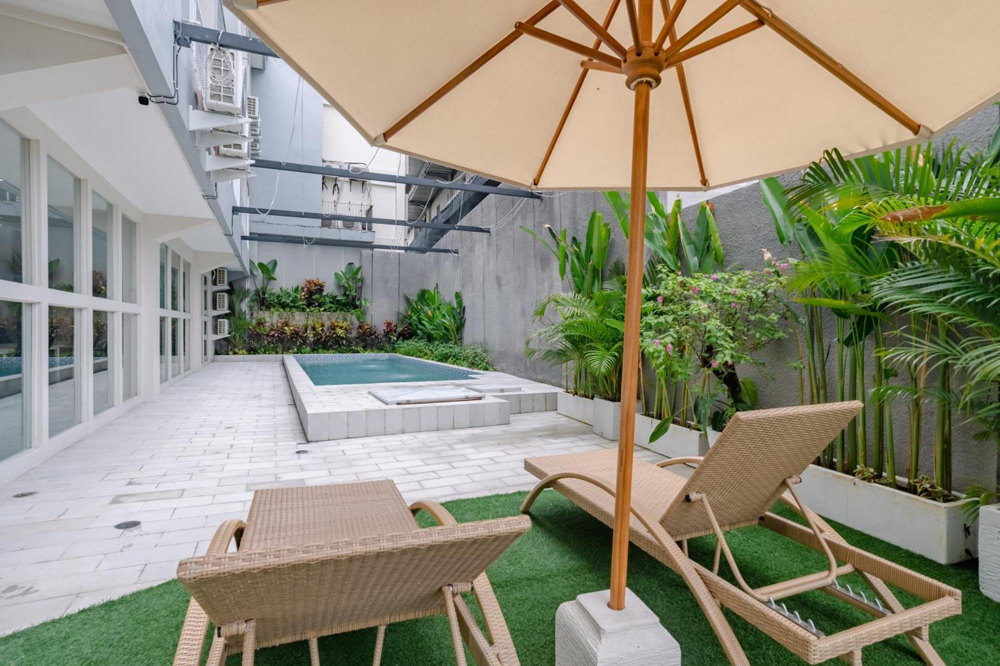 Bali Bustle Sunset Coliving And Coworking Space Legian Εξωτερικό φωτογραφία