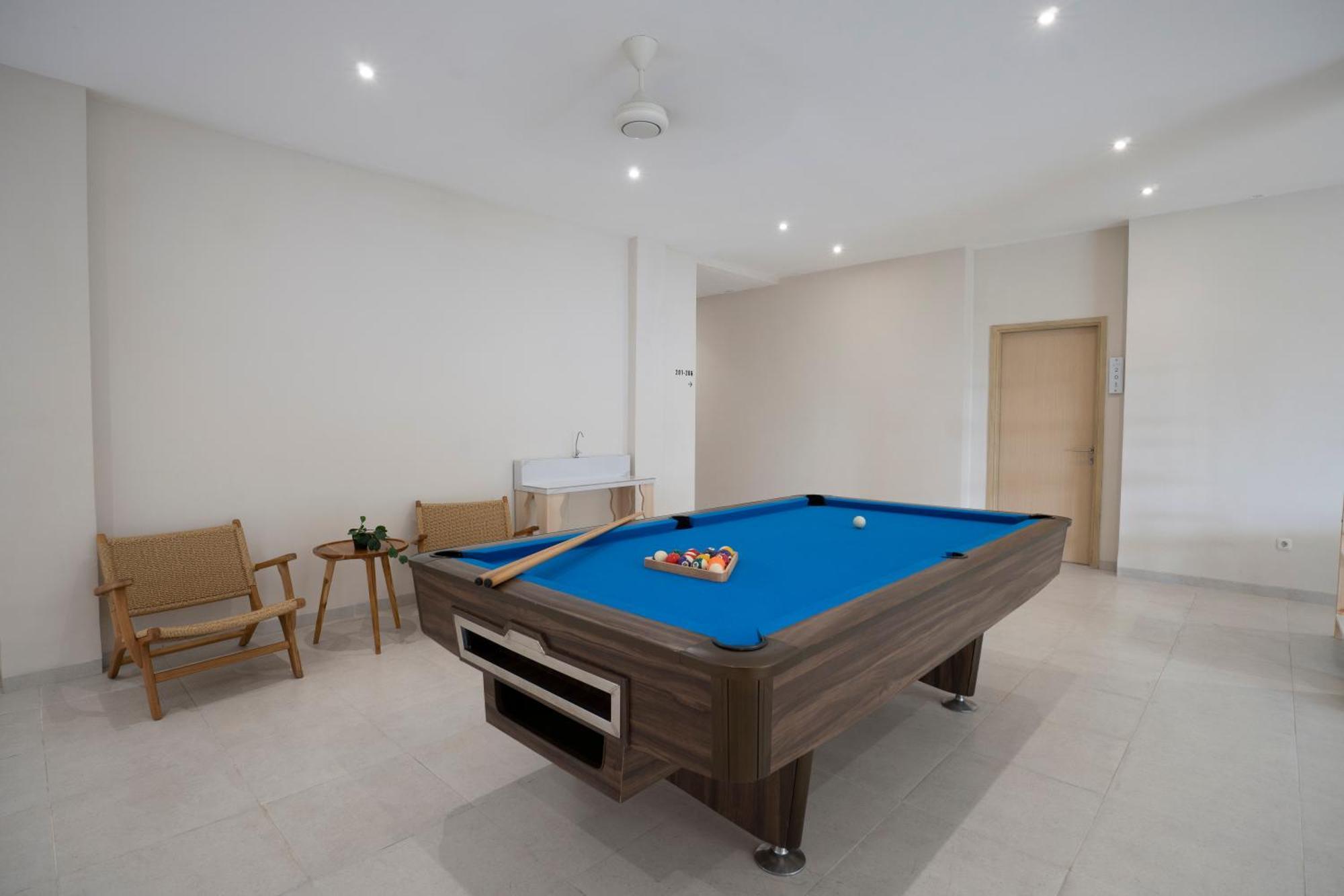 Bali Bustle Sunset Coliving And Coworking Space Legian Εξωτερικό φωτογραφία